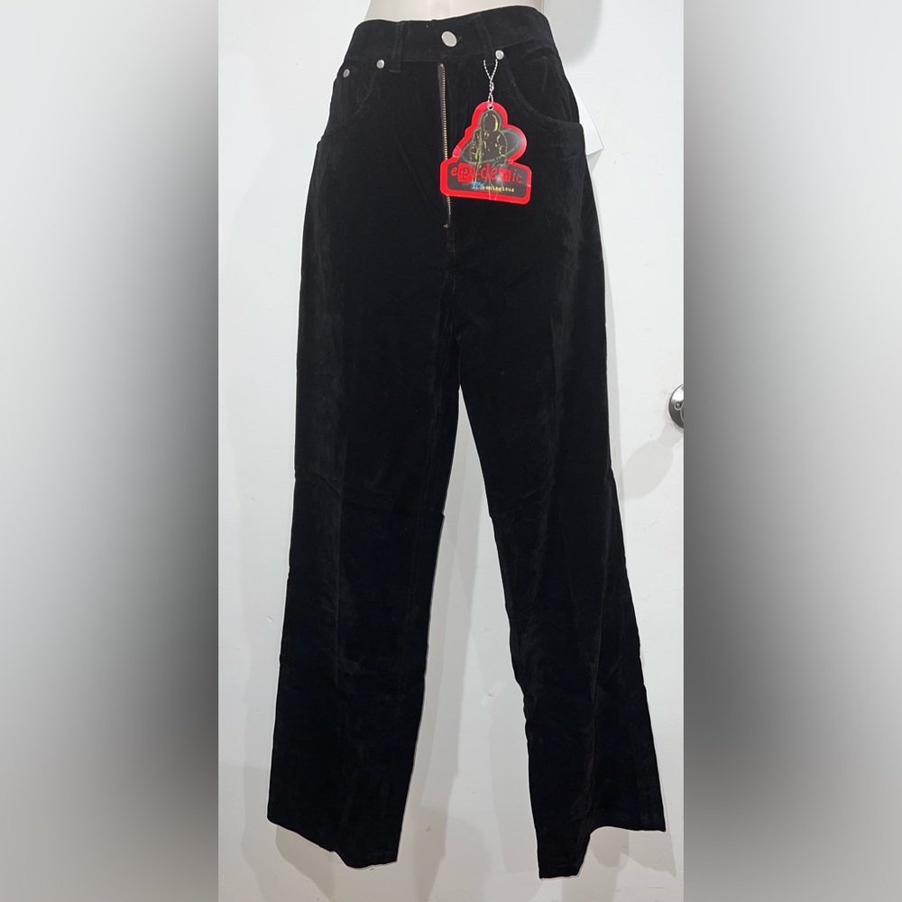 NWT Vintage Black “Epidemic“ Pants. Size 30; Inseam 32